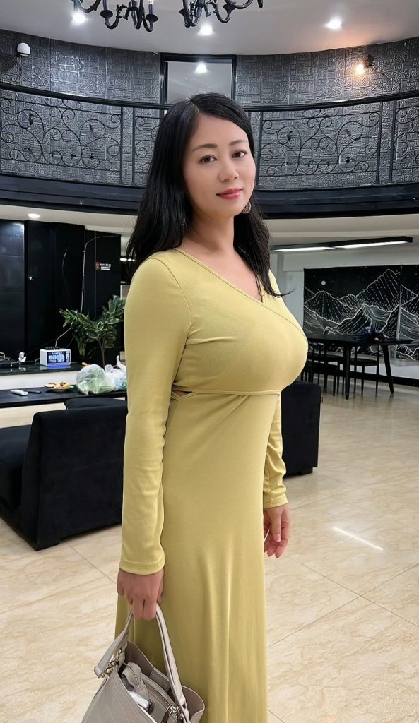 图片[2]-在线ai去衣 素人脱衣案例展示篇 06 G罩杯稀有大奶熟女-TUOCRM